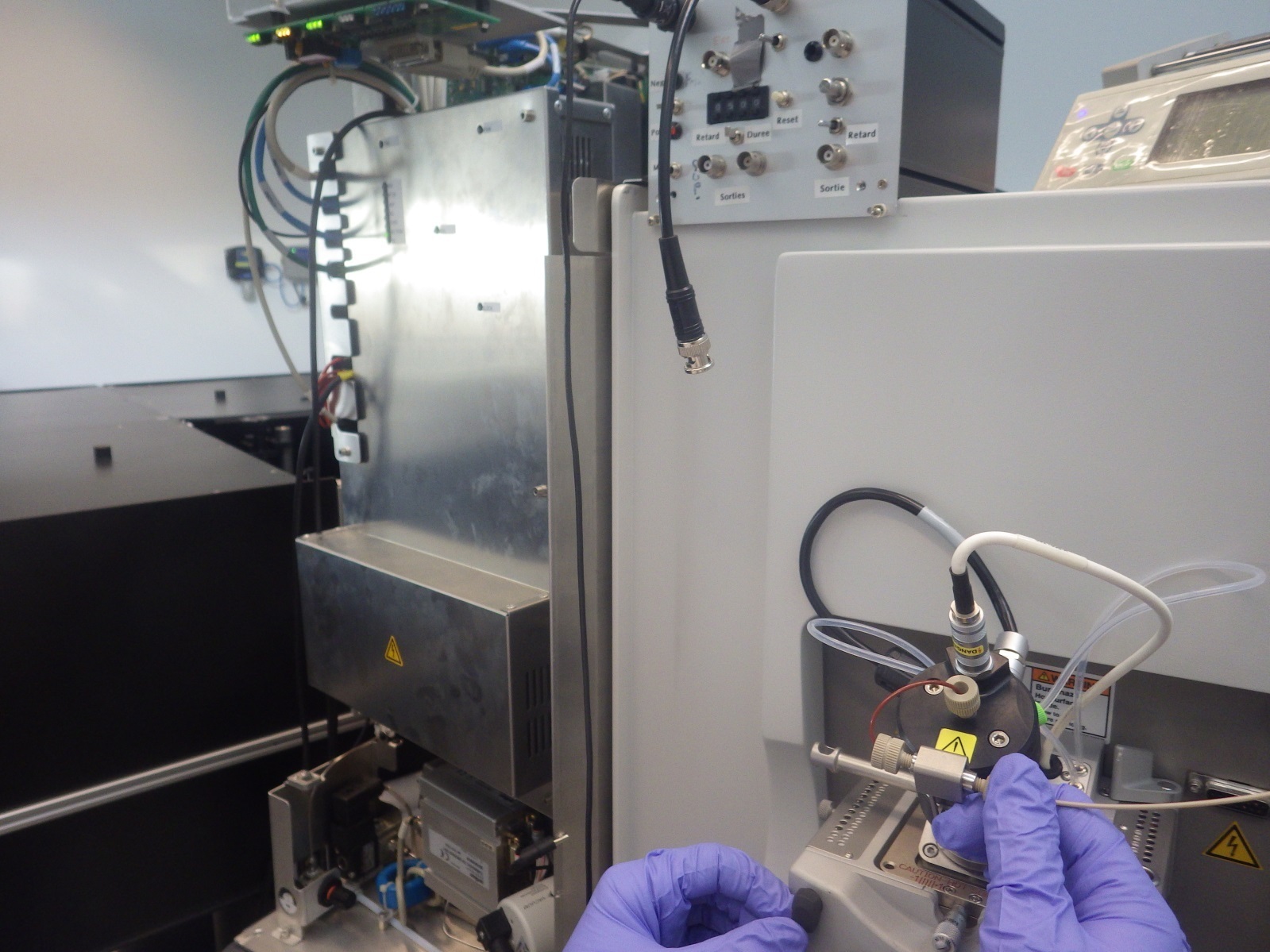 SPECTROMÈTRE DE MASSE HYBRIDE QUADRUPOLE ORBITRAP - Q EXACTIVE - THERMO SCIENTIFIC