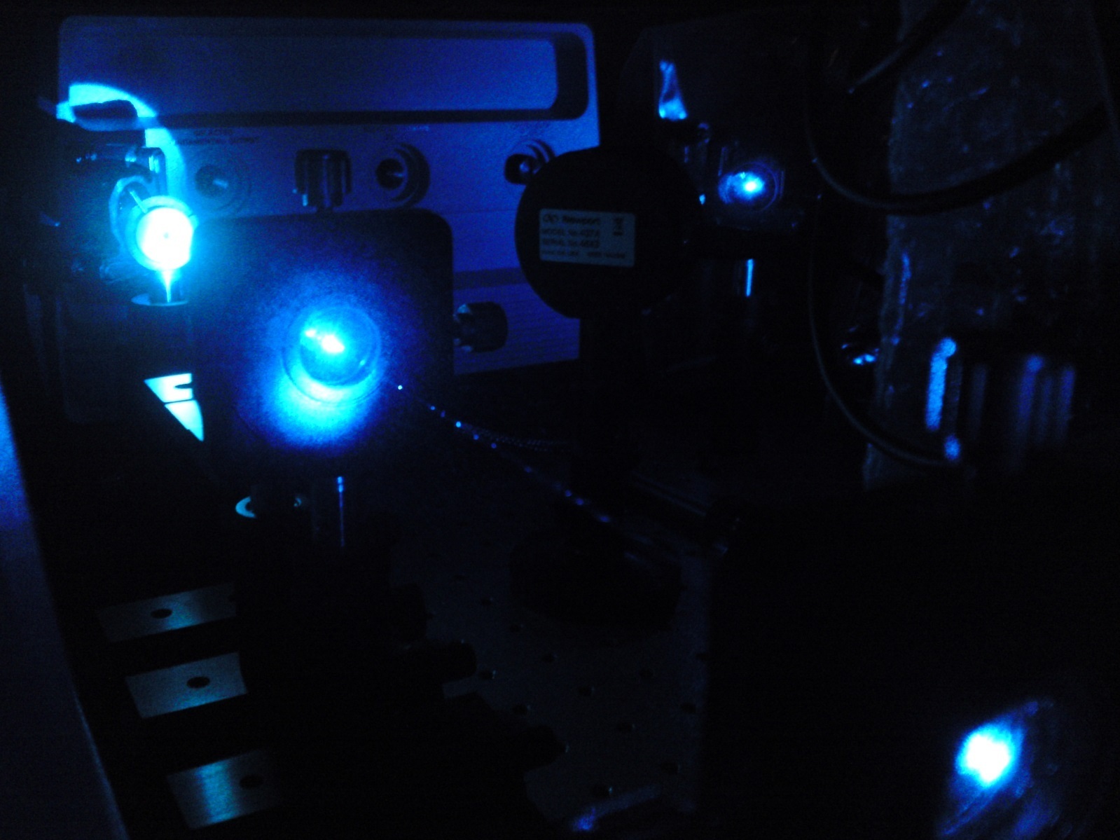 MICROSCOPE CONFOCAL ACHROMATIQUE
